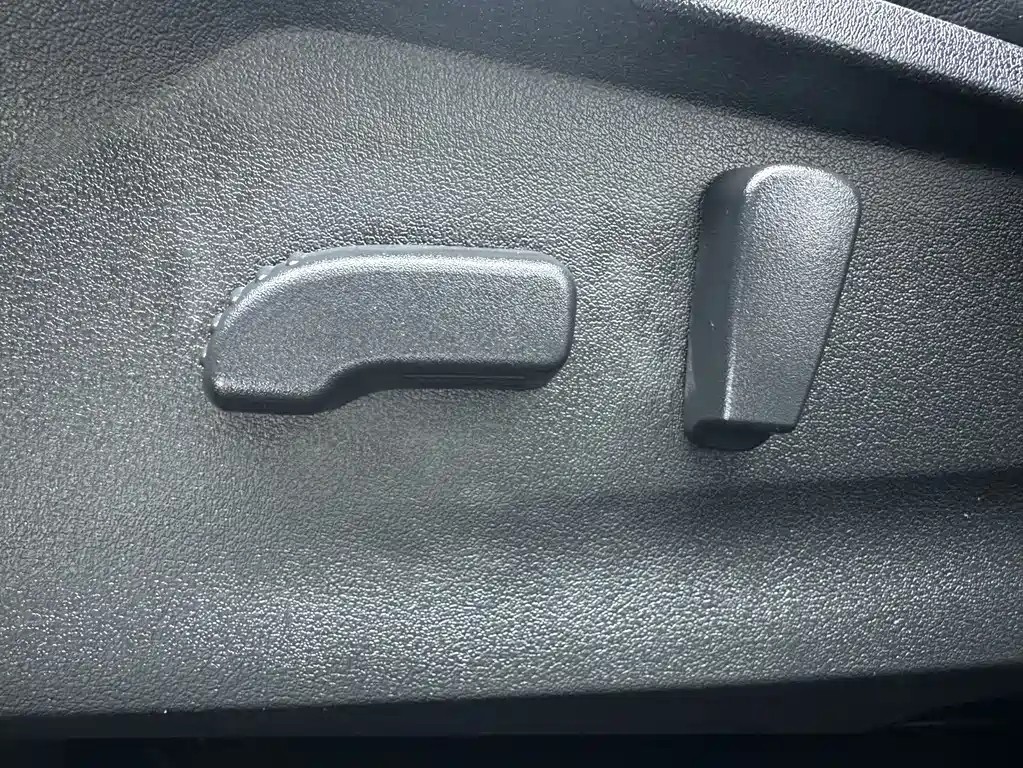 Subaru Forester 2022 — фото 21