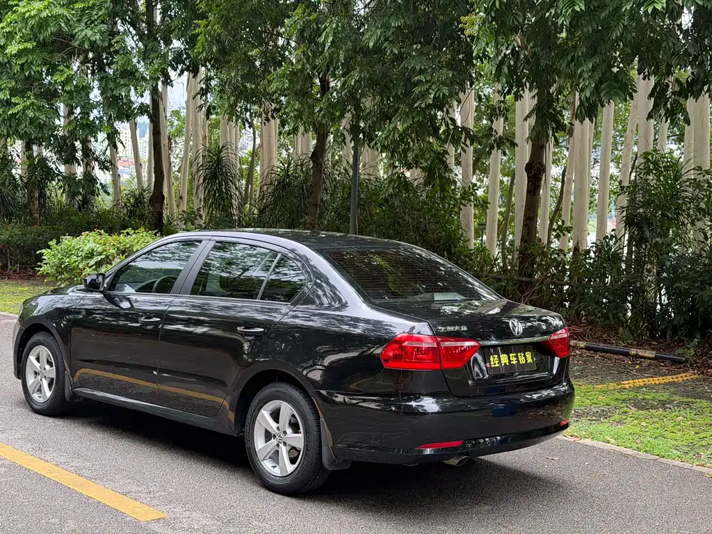 Volkswagen Lavida 2013