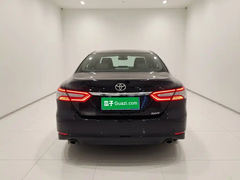 Toyota Camry 2019
