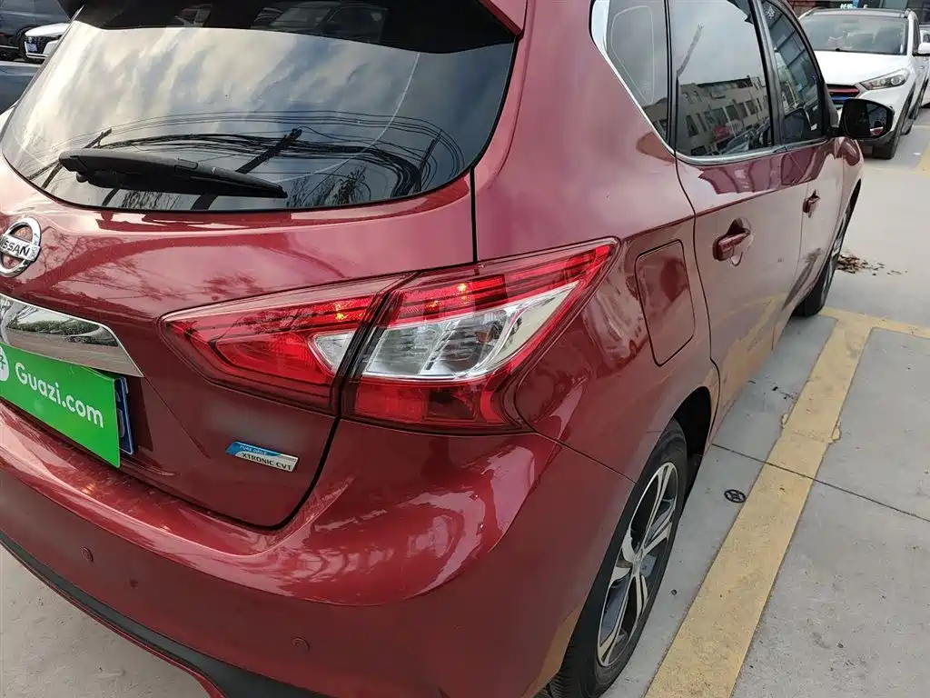 Nissan Tiida 2017 — фото 8