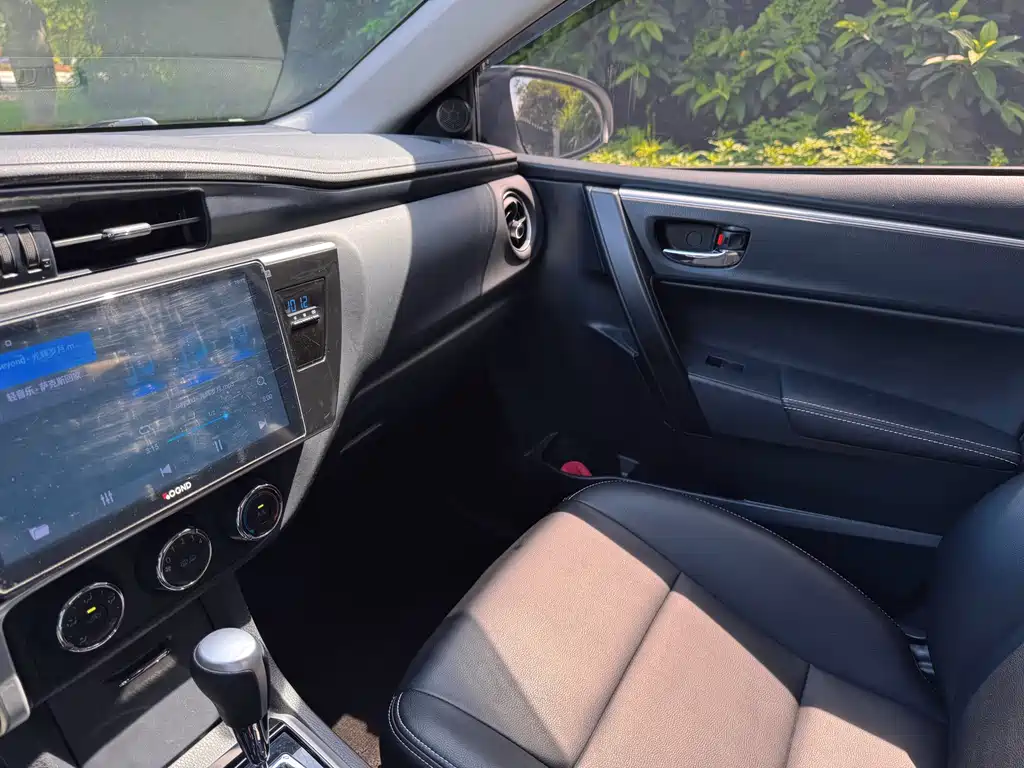 Toyota Corolla 2019 — фото 18