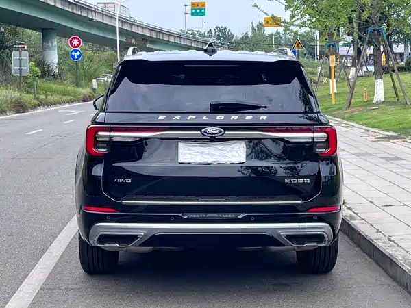 Ford Explorer 2024