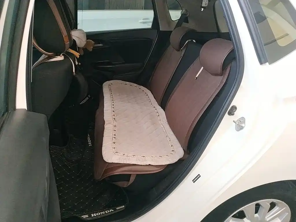 Honda Fit 2018 — фото 13