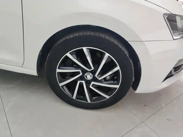 Skoda Rapid 2021