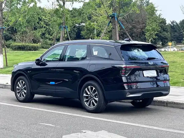Ford Edge 2025