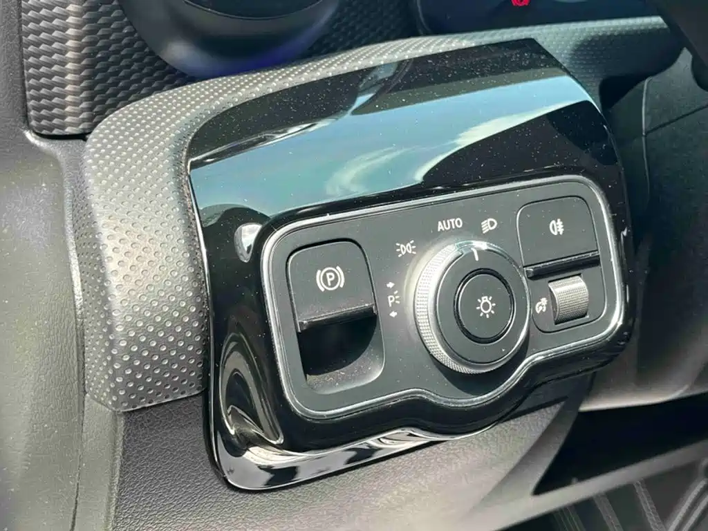 Mercedes-Benz A-Class 2021 — фото 14