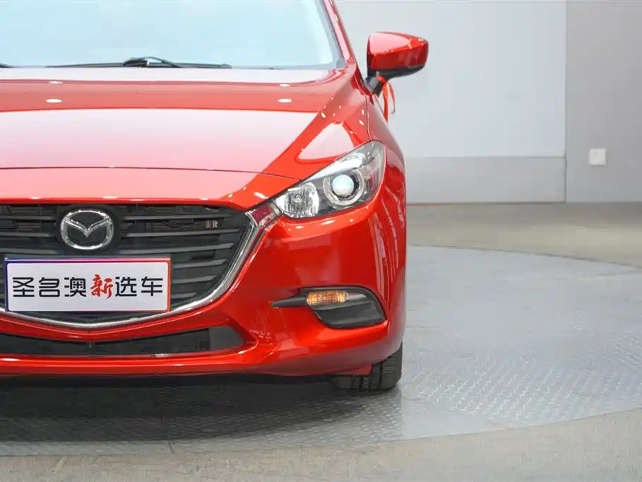 Mazda 3 Axela 2019 — фото 3