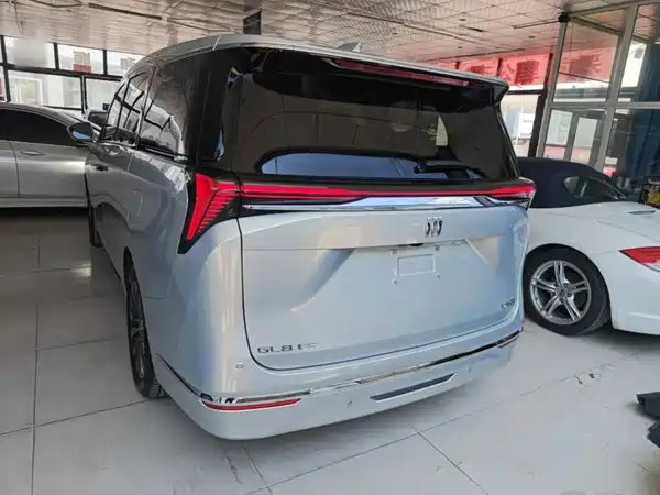 Buick GL8 2024