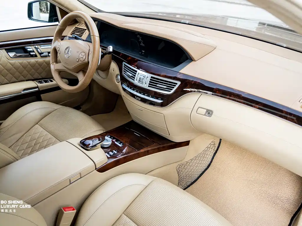 Mercedes-Benz S-Class AMG 2010 — фото 14