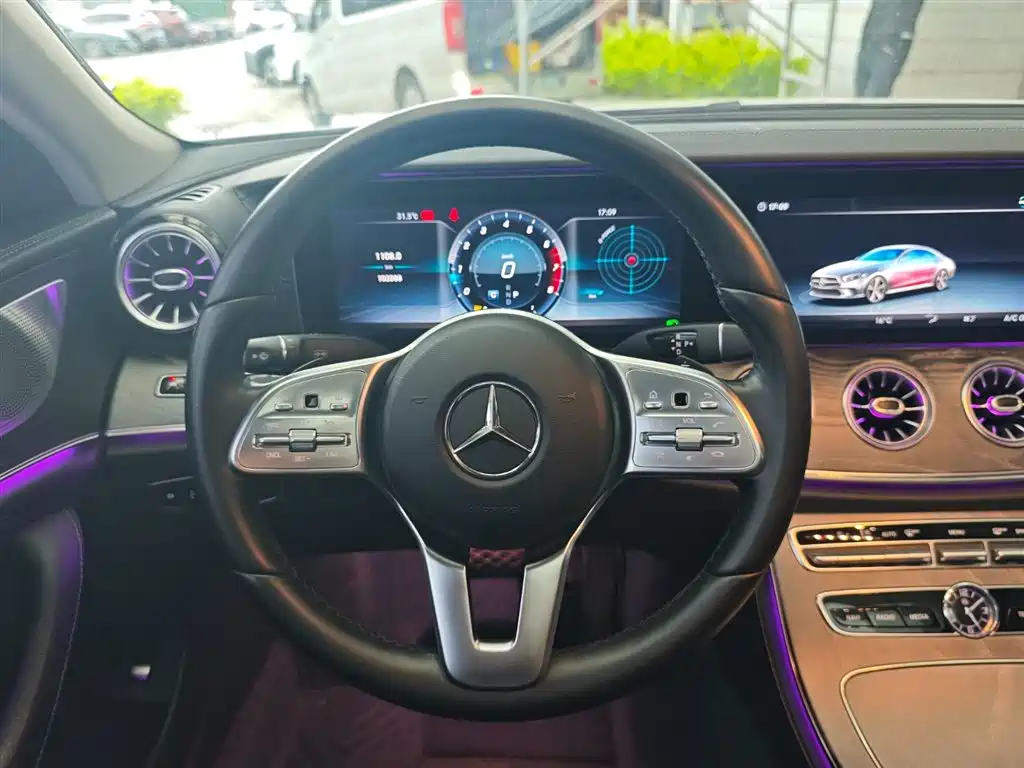 Mercedes-Benz CLS 2019 — фото 18