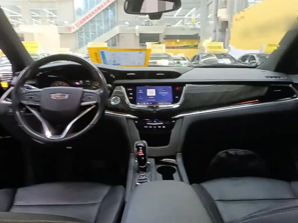 Cadillac XT6 2020 — фото 10