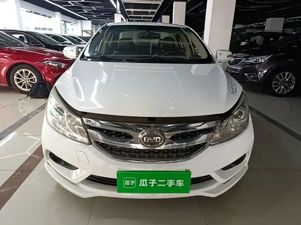 BYD Surui 2015