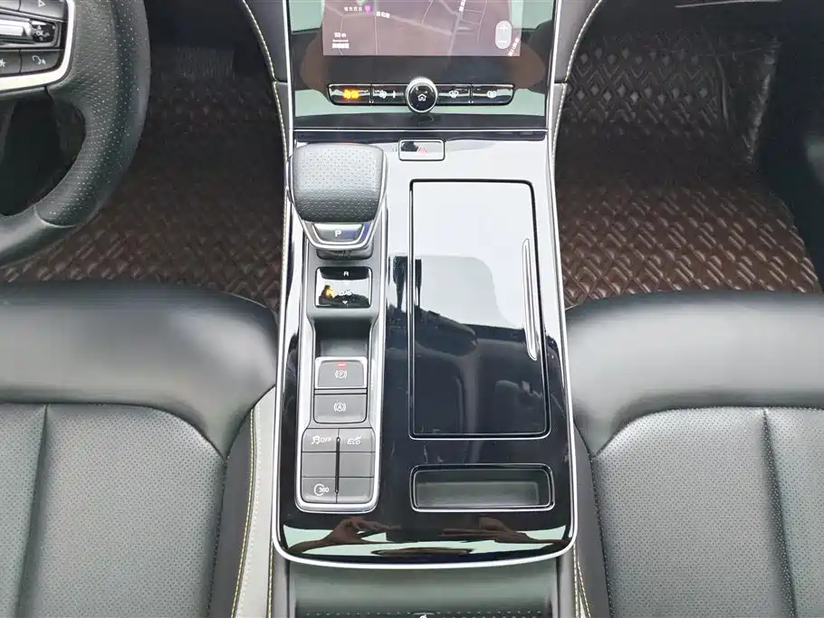 Roewe i6 MAX New Energy 2021 — фото 16