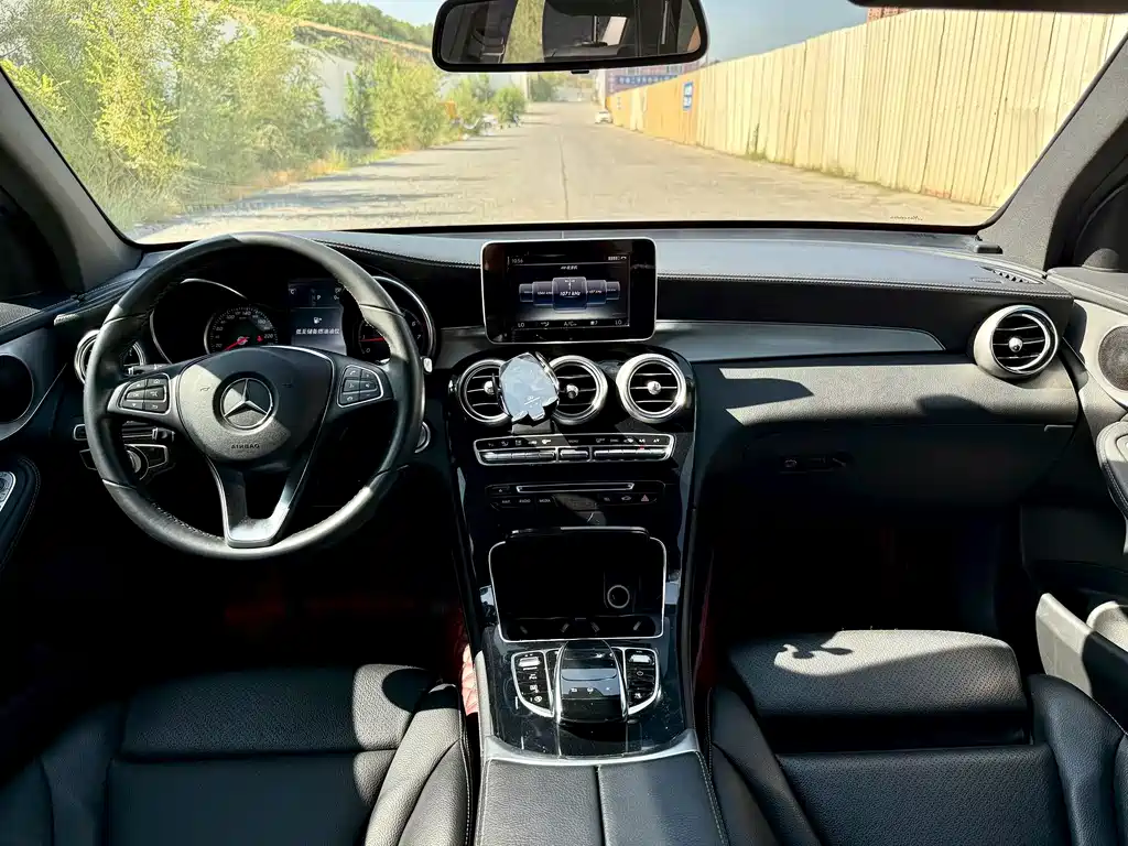 Mercedes-Benz GLC 2016