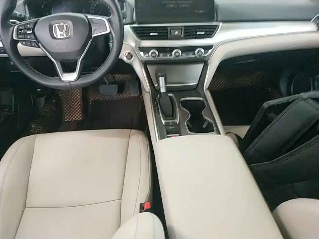 Honda Accord 2022 — фото 14