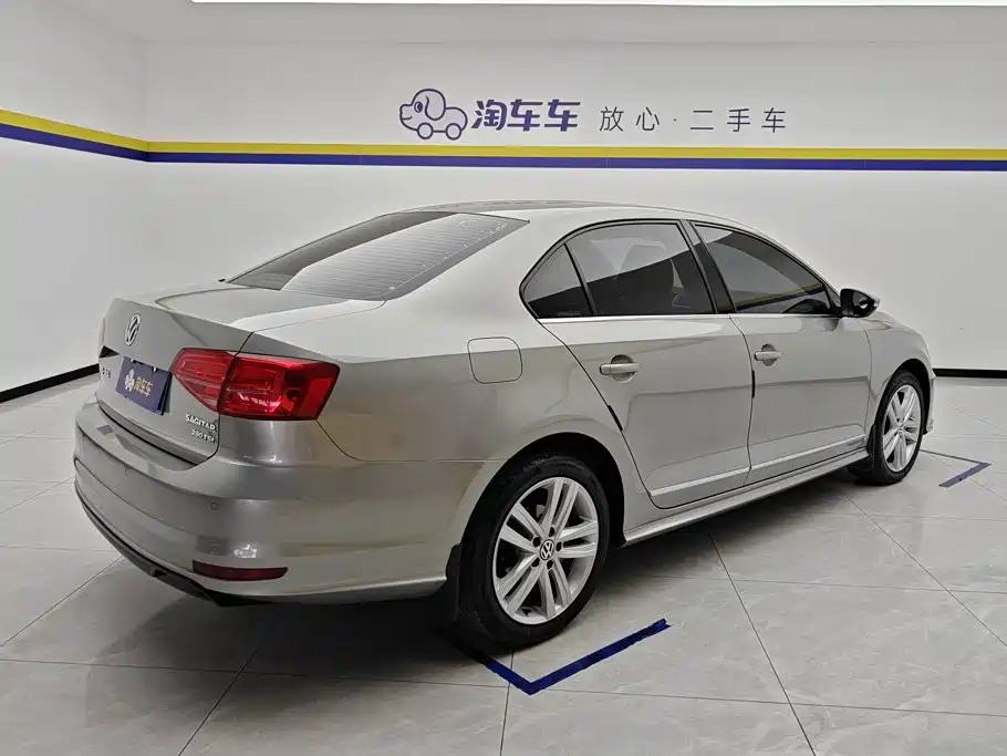 Volkswagen Sagitar 2018