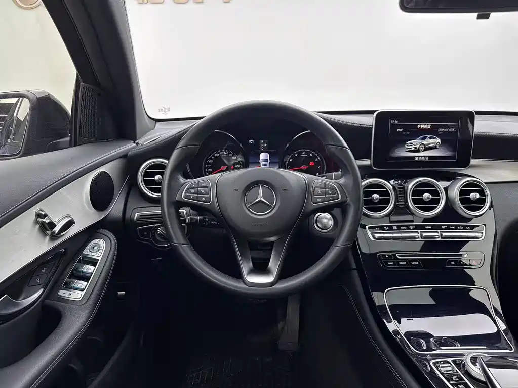 Mercedes-Benz GLC Coupe 2018 — фото 14