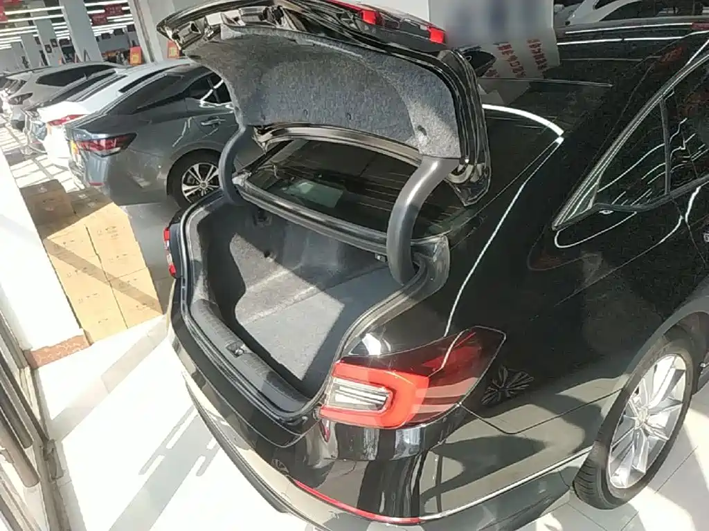Honda Accord 2022 — фото 19