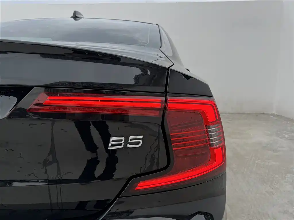 Volvo S90 2022 — фото 16