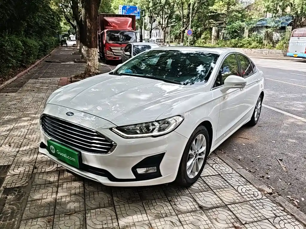 Ford Mondeo 2021 — фото 1