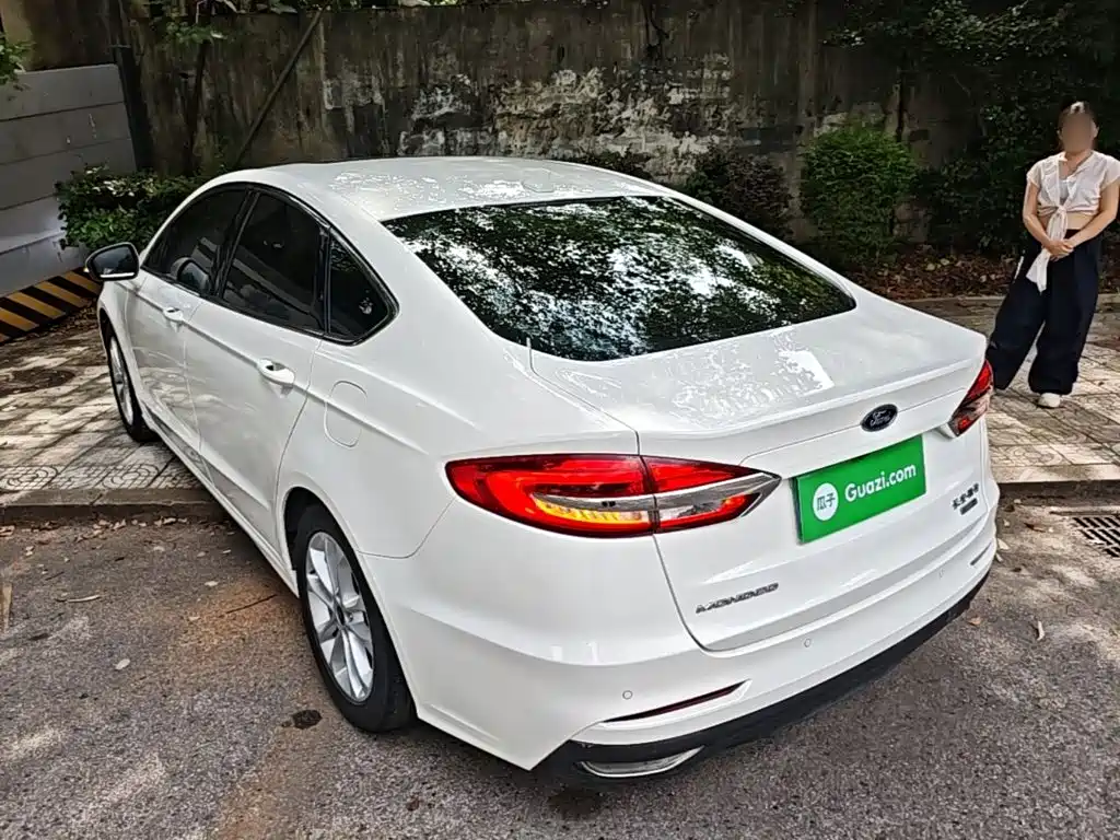 Ford Mondeo 2021 — фото 5