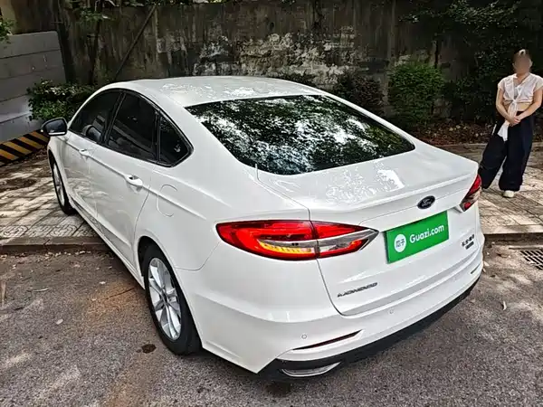 Ford Mondeo 2021