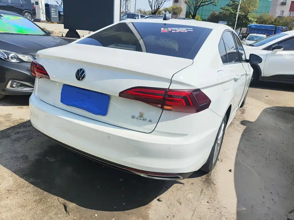 Volkswagen Bora 2021