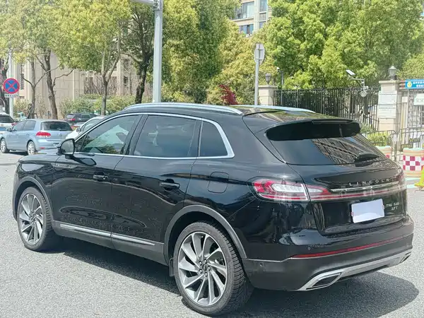 Lincoln Nautilus 2022