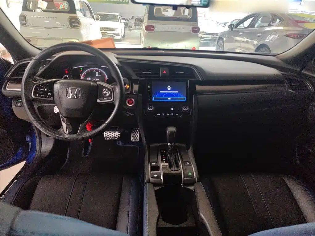 Honda Civic 2021 — фото 12