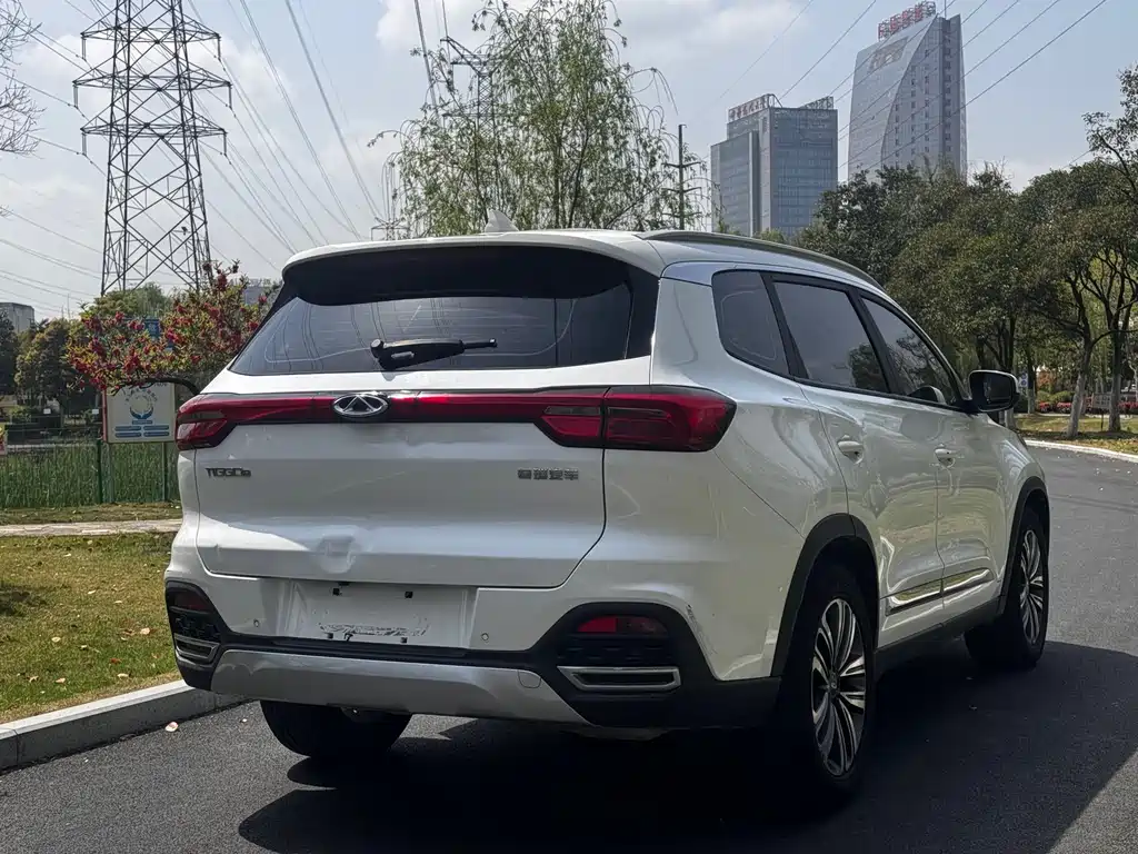 Chery Tiggo 8 2019 — фото 7