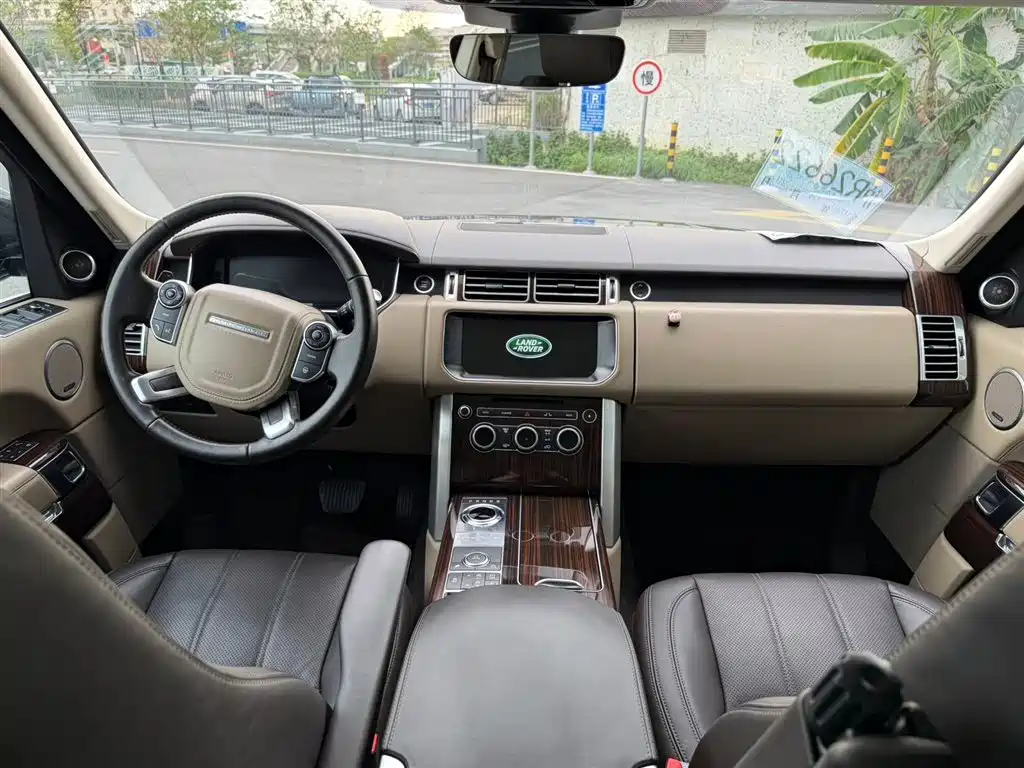 Land Rover Range Rover 2018 — фото 9