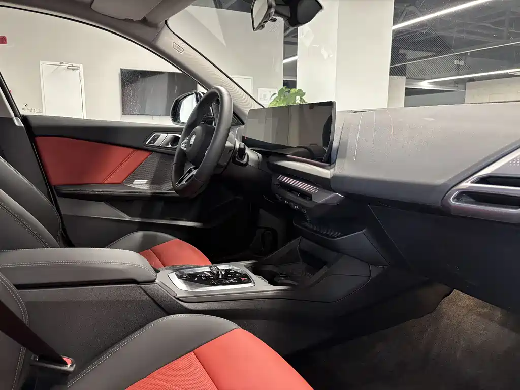 BMW 2 Series 2025 — фото 12