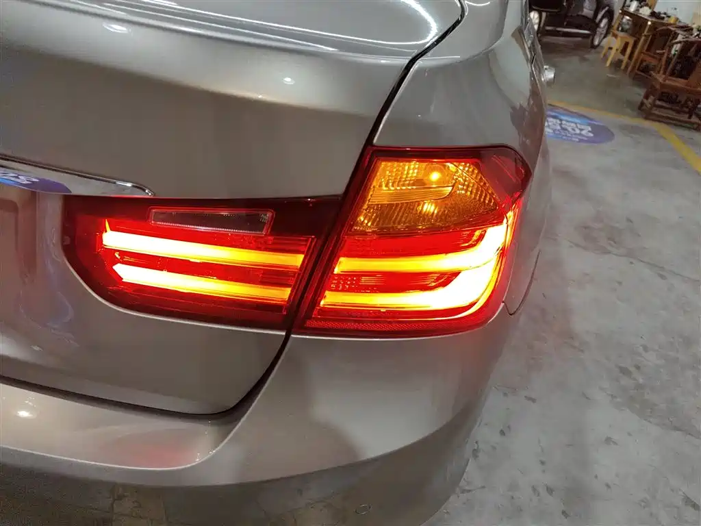 BMW 3 Series 2015 — фото 24