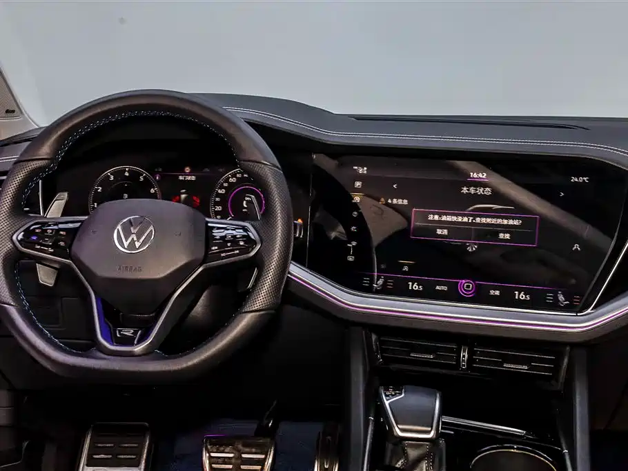 Volkswagen Touareg 2021 — фото 15