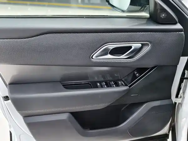 Land Rover Range Rover Velar 2021