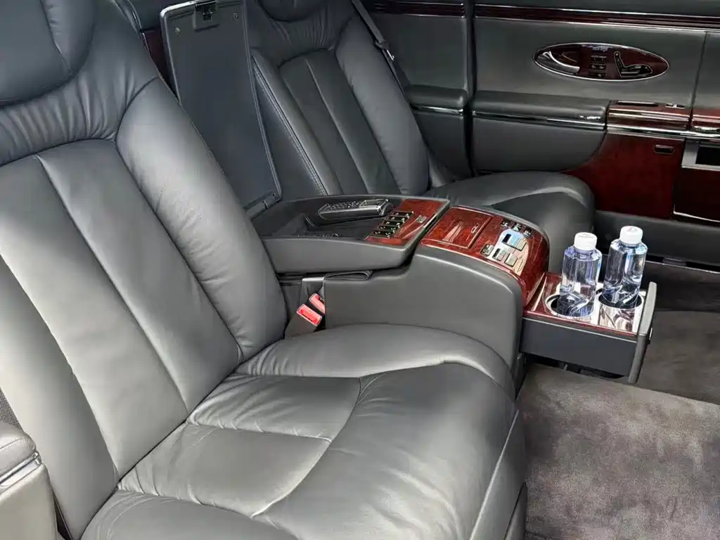 Maybach Maybach 2010 — фото 9