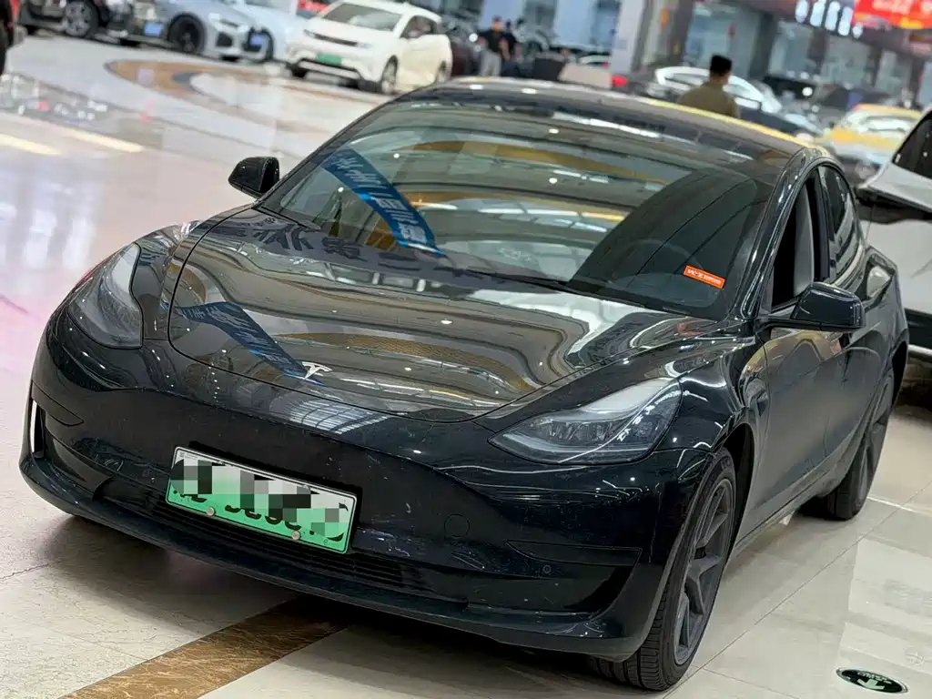 Tesla Model 3 2023 — фото 1
