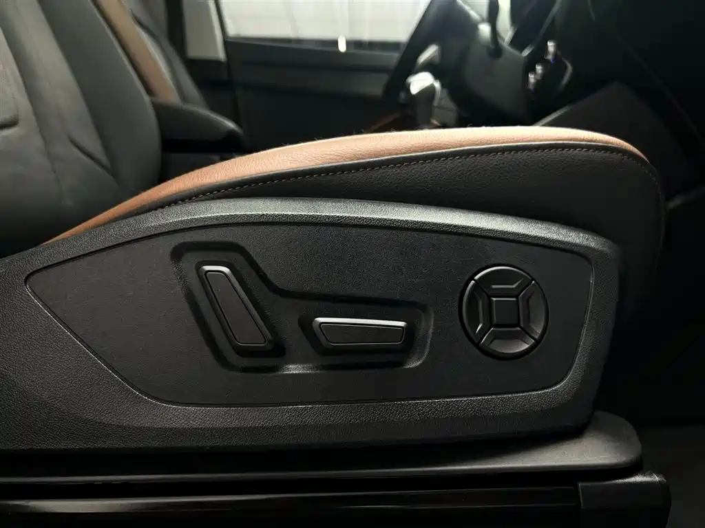 Audi Q3 2022 — фото 23
