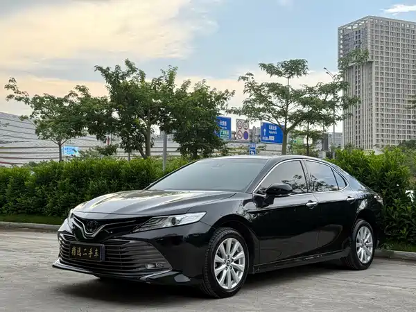 Toyota Camry 2021