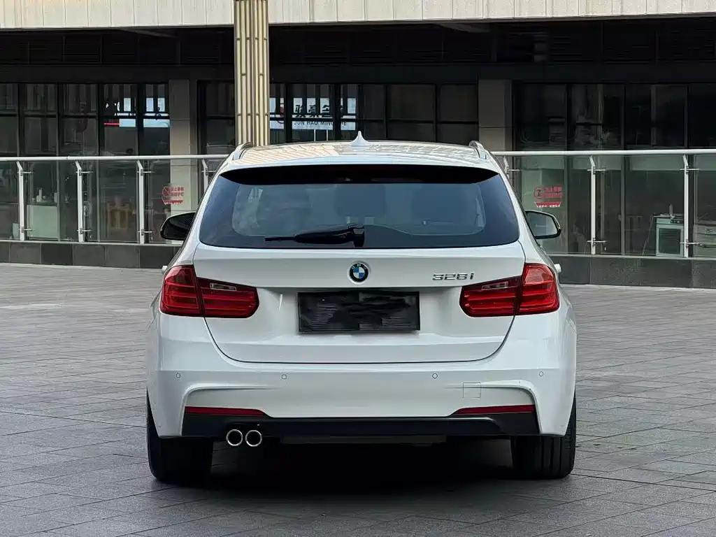 BMW 3 Series 2016 — фото 9