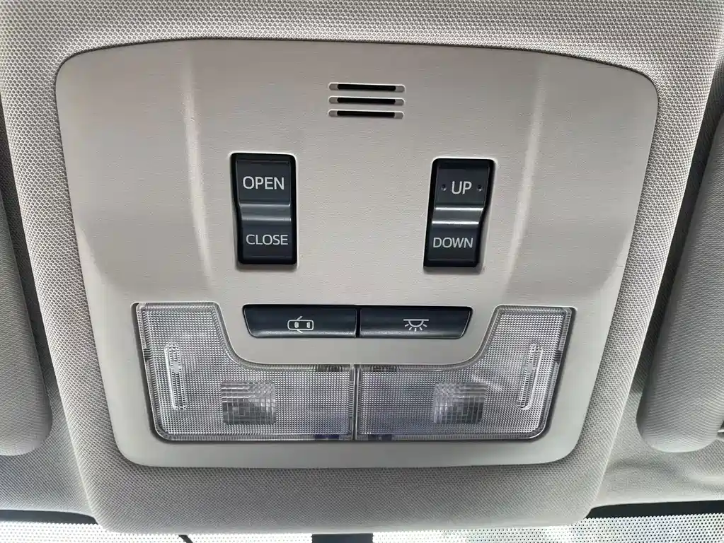 Toyota RAV4 2017 — фото 21