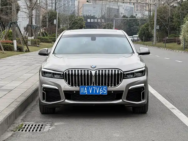BMW 7 Series 2011