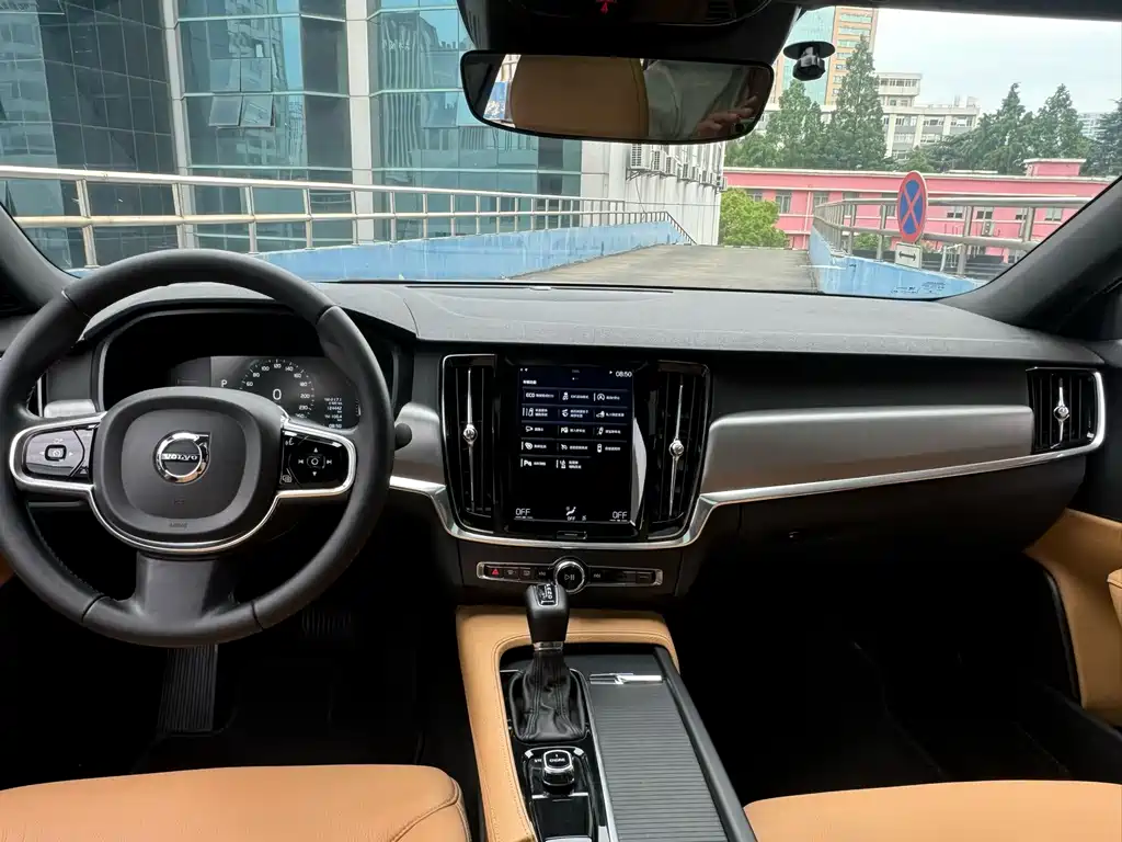 Volvo S90 2017 — фото 8