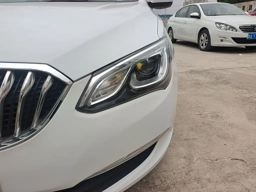 Buick Excelle 2016 — фото 24