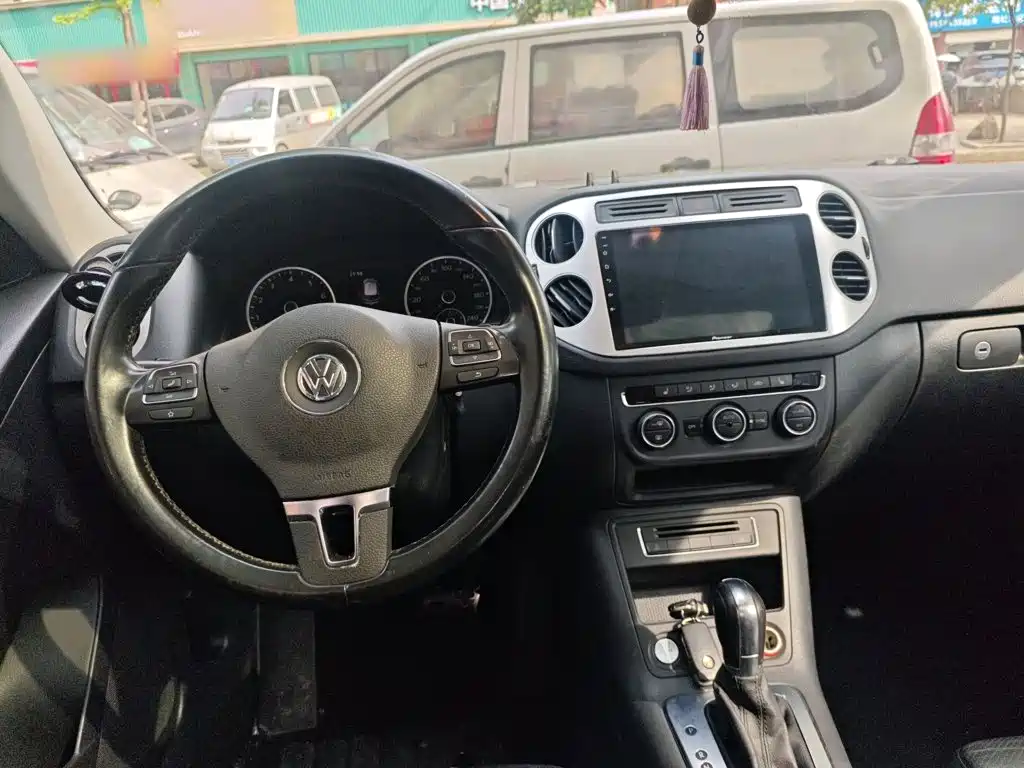 Volkswagen Tiguan 2015 — фото 13