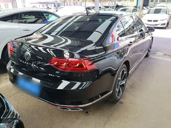 Volkswagen Magotan 2025