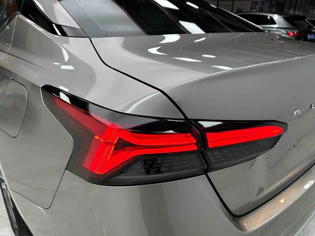 Nissan Teana 2022 — фото 18