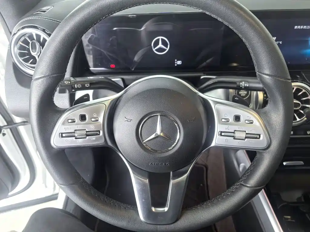 Mercedes-Benz GLB 2022 — фото 19