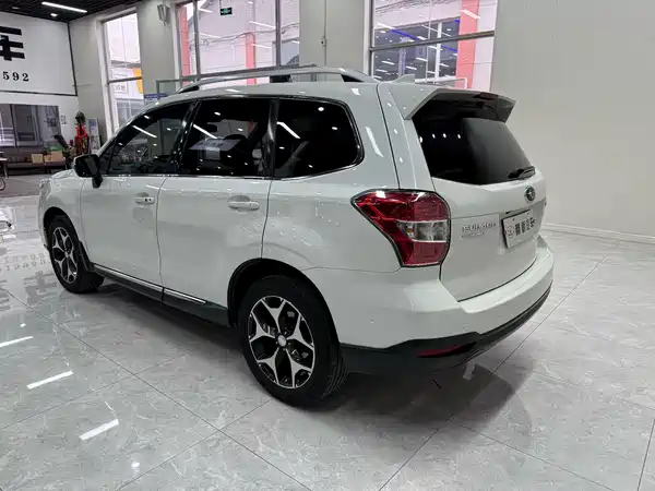 Subaru Forester 2015