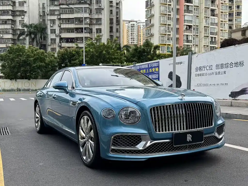 Bentley Flying Spur 2023